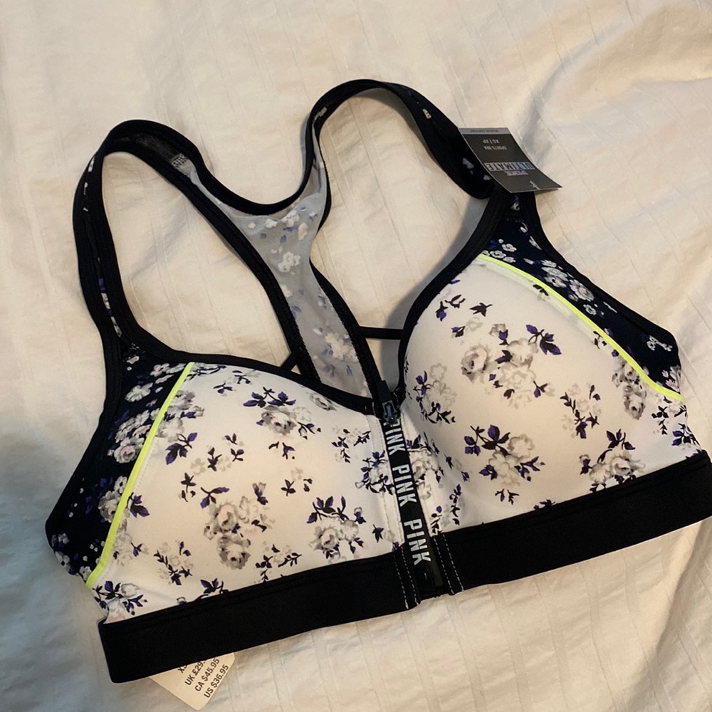 Victoria’s Secret Pink Ultimate Sports Bra